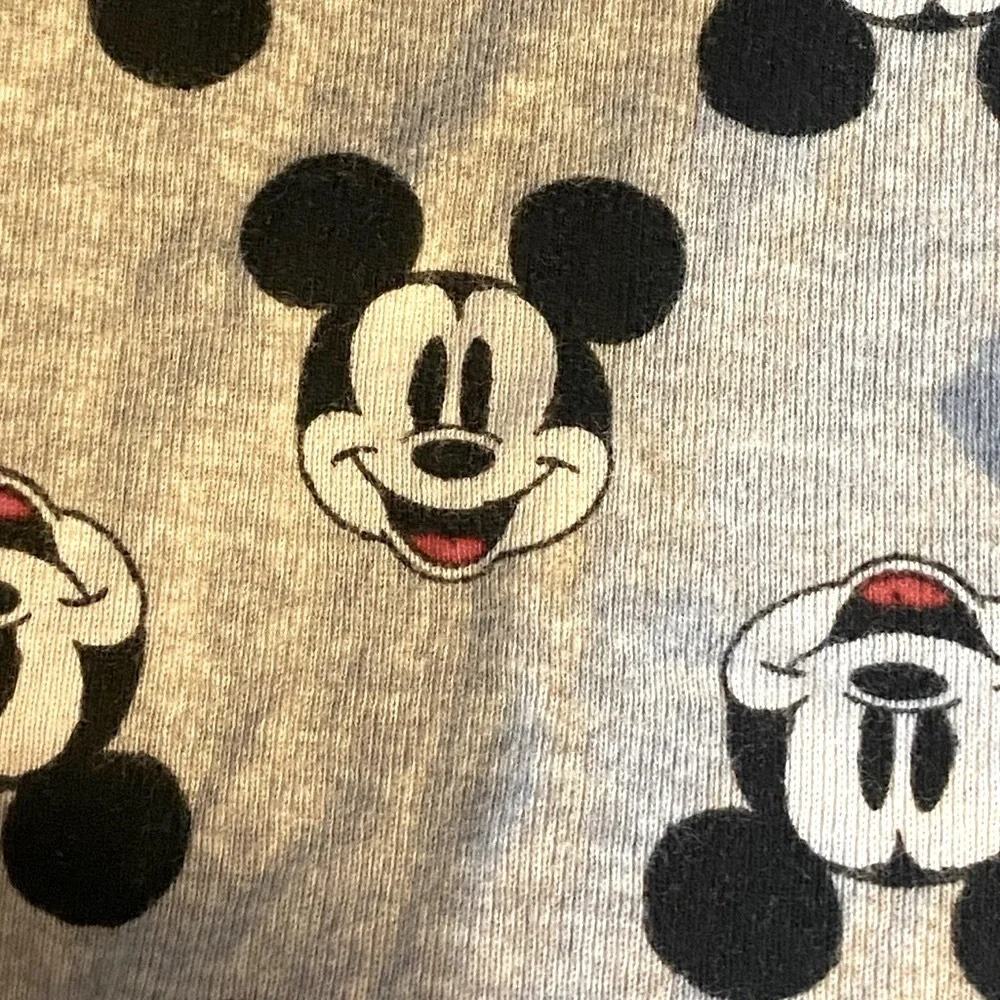 EUC Disney Mickey Mouse Long Sleeve Graphic Tee, T-shirt, Sz 18M, Novelty​